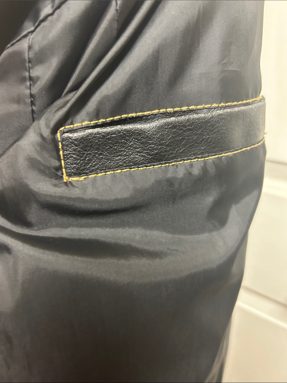 PX Genuine black jacket featuring a minimalist café racer aesthetic. Large - Picture 13 of 13